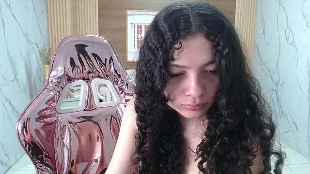 shalon diaz s online show from November 2025 01:12:01 PM