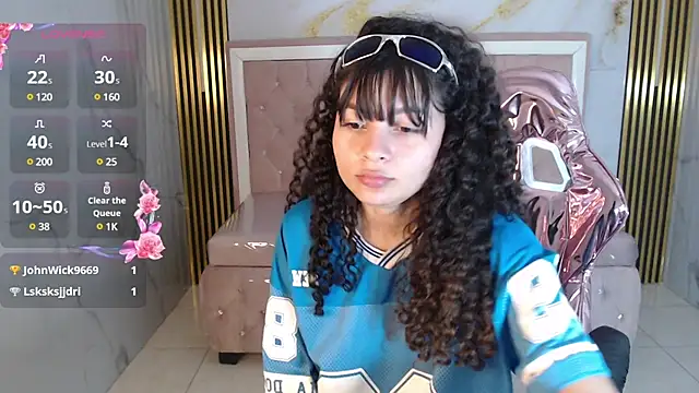 shalon diaz s online show from February 2025 11:15:02 PM