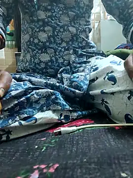 Snapshot of chocobbsimarn chatting on March 2025 06:21:02 PM chocobbsimarn online show from March 2025 06:21:02 PM