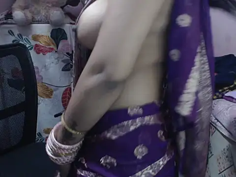 Snapshot of chocobbsimarn chatting on December 2025 05:55:02 AM chocobbsimarn online show from December 2025 05:55:02 AM