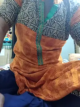 Snapshot of chocobbsimarn chatting on March 2025 08:30:01 PM chocobbsimarn online show from March 2025 08:30:01 PM