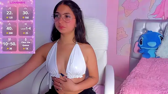 Snapshot of sofia__james chatting on February 2025 05:35:01 AM sofia james online show from February 2025 05:35:01 AM