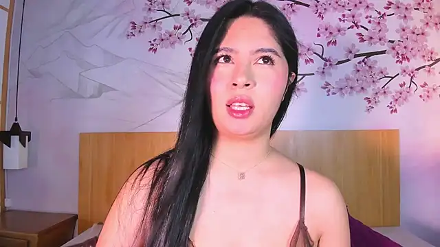 Snapshot of Yasmin_Scott chatting on October 2025 12:15:02 PM Yasmin Scott online show from October 2025 12:15:02 PM