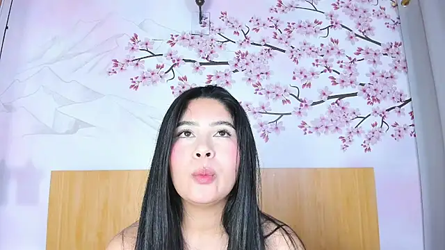 Snapshot of Yasmin_Scott chatting on December 2025 11:53:01 AM Yasmin Scott online show from December 2025 11:53:01 AM