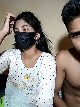 Hot couple 1 online show from October 2025 11:11:02 AM
