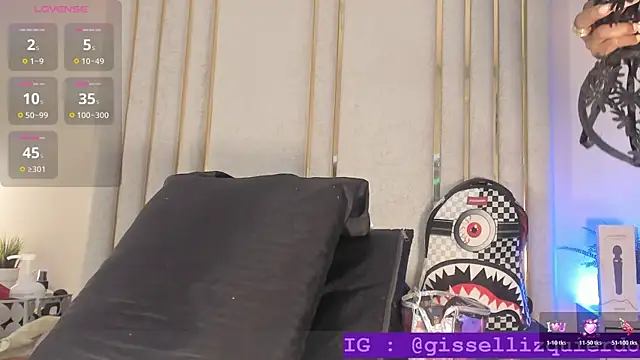 Snapshot of Liincostelloo chatting on December 2025 07:52:01 PM Liincostelloo online show from December 2025 07:52:01 PM