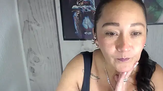 JULIANAWET69 online show from November 2025 11:19:03 PM