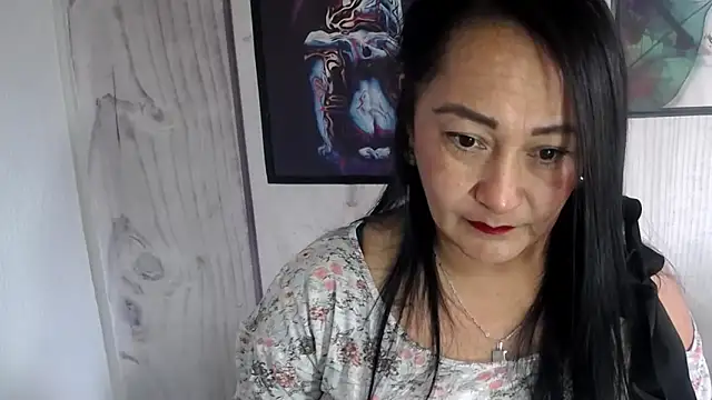 JULIANAWET69 online show from November 2025 05:02:02 PM