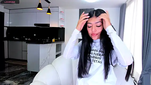 Snapshot of 1lubonnie chatting on March 2025 10:16:01 PM 1lubonnie online show from March 2025 10:16:01 PM