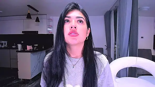 1lubonnie online show from May 2026 03:58:02 AM
