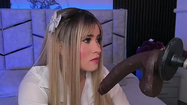 Gigidoll online show from November 2025 11:42:02 AM