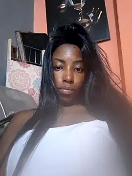 Snapshot of melangelo17 chatting on January 2025 10:01:01 PM melangelo17 online show from January 2025 10:01:01 PM