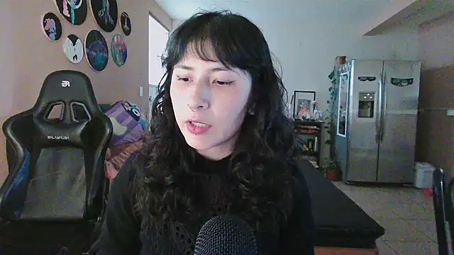 Snapshot of GinnyDelice chatting on December 2025 11:29:02 PM GinnyDelice online show from December 2025 11:29:02 PM