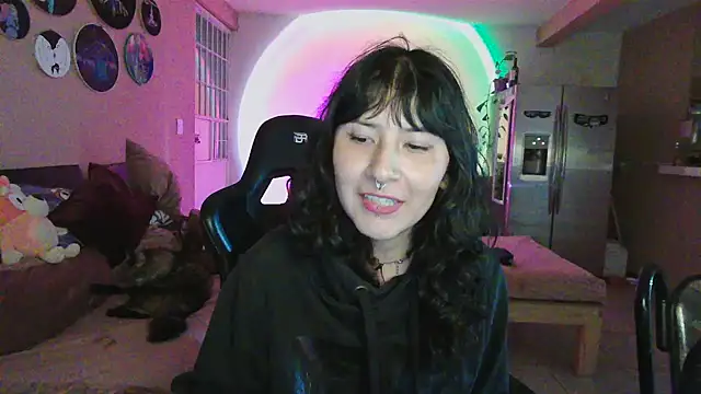 Snapshot of GinnyDelice chatting on January 2026 12:38:01 AM GinnyDelice online show from January 2026 12:38:01 AM