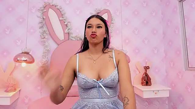 LIA SWAN  online show from November 2025 04:13:01 AM