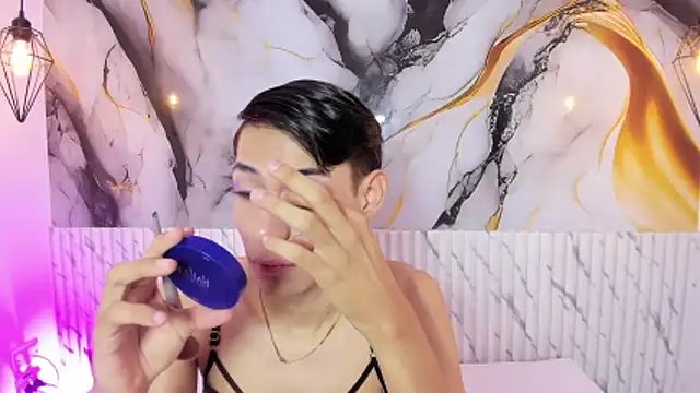 JackeOwens online show from December 2025 11:53:02 AM