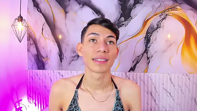 JackeOwens online show from November 2025 02:28:01 PM