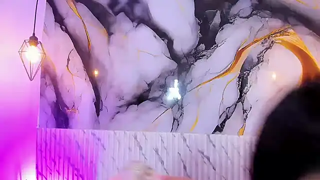 JackeOwens online show from November 2025 12:09:02 PM