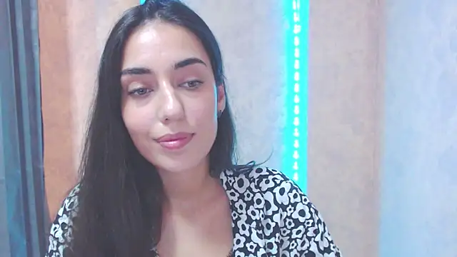 Snapshot of Lovelllyy chatting on September 2025 10:33:02 AM Lovelllyy online show from September 2025 10:33:02 AM