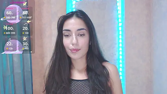 Snapshot of Lovelllyy chatting on October 2025 10:12:01 AM Lovelllyy online show from October 2025 10:12:01 AM