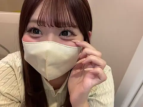 Snapshot of shina_mo_n_ch chatting on May 2026 02:34:02 PM shina mo n ch online show from May 2026 02:34:02 PM