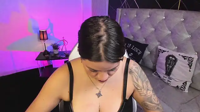 victoria  floyd online show from February 2026 02:58:01 PM