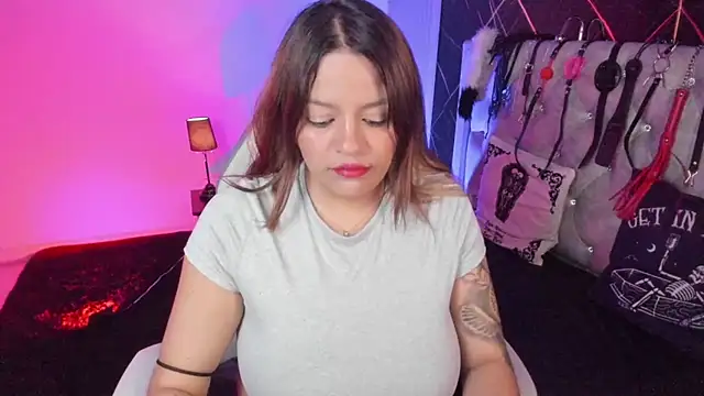 victoria  floyd online show from April 2026 08:59:02 PM