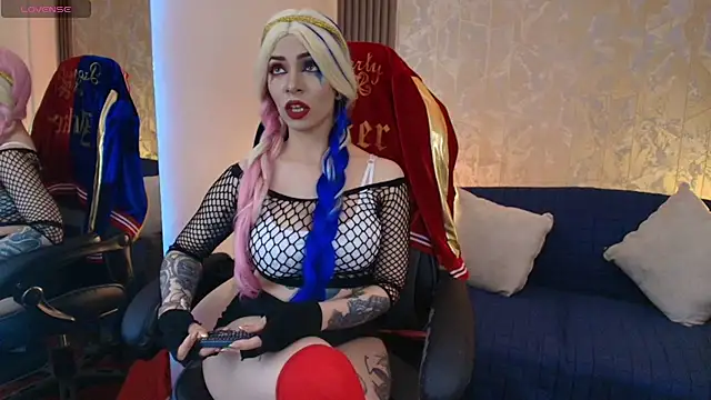 Aurora thomas  1 online show from March 2026 11:31:02 PM