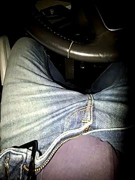 Nzino1983 online show from March 2026 05:33:01 PM