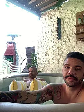 grossocalibre20 online show from April 2026 05:50:02 PM