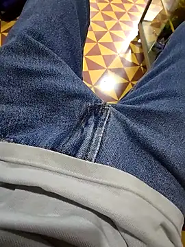 Snapshot of PetrousSpinster chatting on November 2025 03:34:01 PM PetrousSpinster online show from November 2025 03:34:01 PM