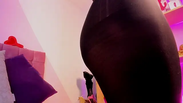 Snapshot of RayaCarr_ chatting on February 2026 01:34:01 PM RayaCarr online show from February 2026 01:34:01 PM