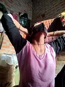 Snapshot of Sexy_Tanya69 chatting on November 2025 01:39:02 AM Sexy Tanya69 online show from November 2025 01:39:02 AM