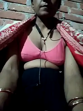 Snapshot of Sexy_Tanya69 chatting on October 2025 02:35:02 PM Sexy Tanya69 online show from October 2025 02:35:02 PM