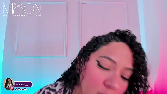 tatii moon online show from December 2025 05:24:02 AM