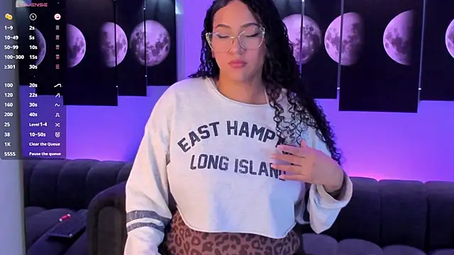 tatii moon online show from February 2025 03:46:02 AM
