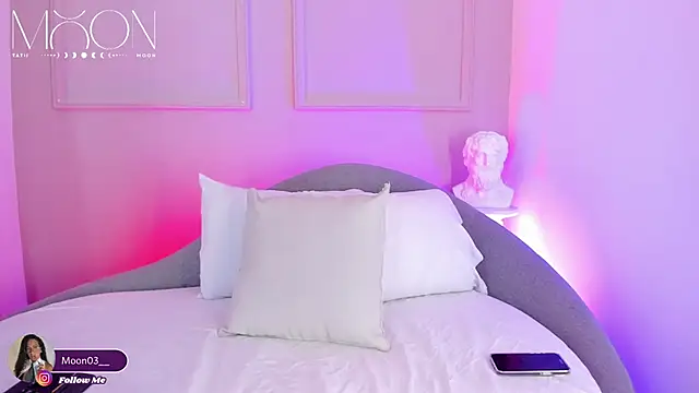 tatii moon online show from April 2026 05:47:01 AM