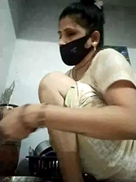 Snapshot of Bhavya_Bhan chatting on August 2026 01:14:01 AM Bhavya Bhan online show from August 2026 01:14:01 AM