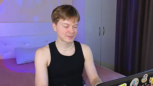 cameron-crowly online show from November 2025 09:20:01 AM