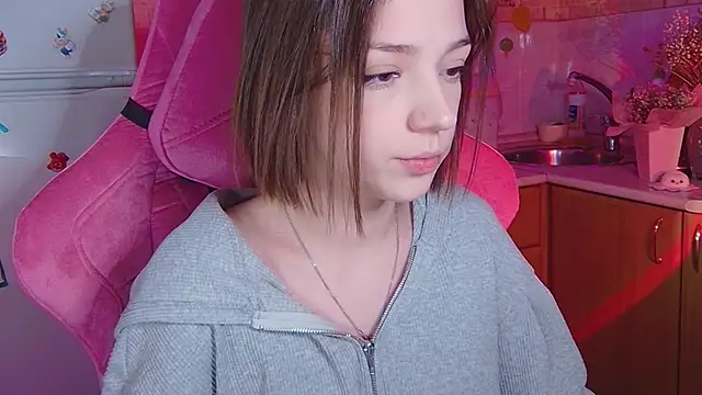 PamBeesly online show from April 2026 03:13:02 PM