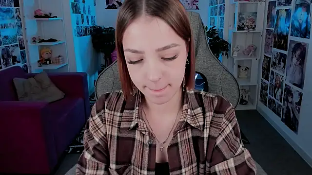 PamBeesly online show from September 2025 08:54:01 AM