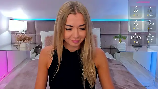 Snapshot of SusanBlair chatting on September 2025 12:21:02 PM SusanBlair online show from September 2025 12:21:02 PM