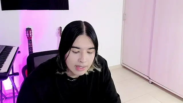 Snapshot of JordiWilld chatting on October 2025 12:34:01 AM JordiWilld online show from October 2025 12:34:01 AM