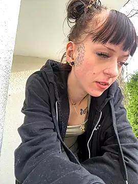 Ciara2004 online show from November 2025 12:17:01 PM