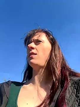 Snapshot of Ciara2004 chatting on November 2025 10:42:02 AM Ciara2004 online show from November 2025 10:42:02 AM