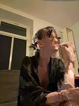 Ciara2004 online show from November 2025 04:39:02 PM