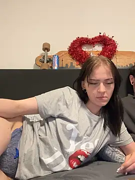 Ciara2004 online show from April 2026 09:39:33 PM