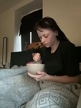 Ciara2004 online show from February 2026 06:02:01 AM