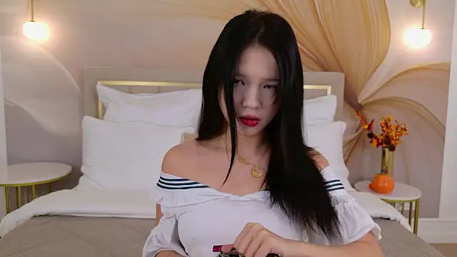 AnneCurtis online show from November 2025 03:11:02 AM