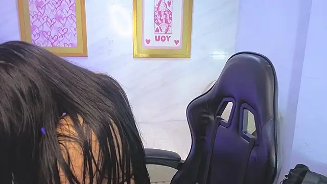 Paulette v online show from March 2026 01:12:01 PM